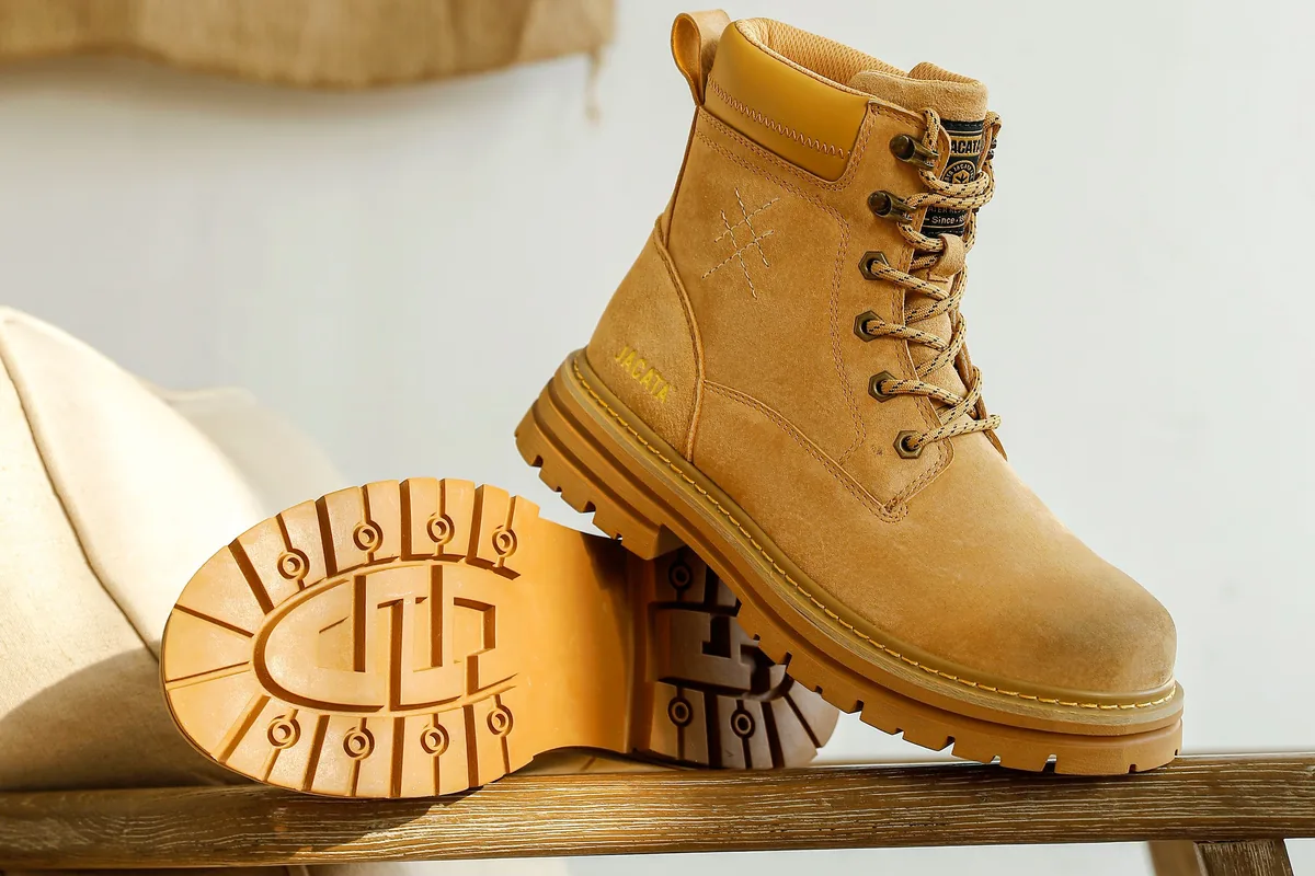 Industrial safety boots